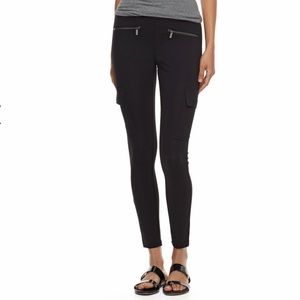 👠 black HUE Utopia Cargo Leggings with pockets